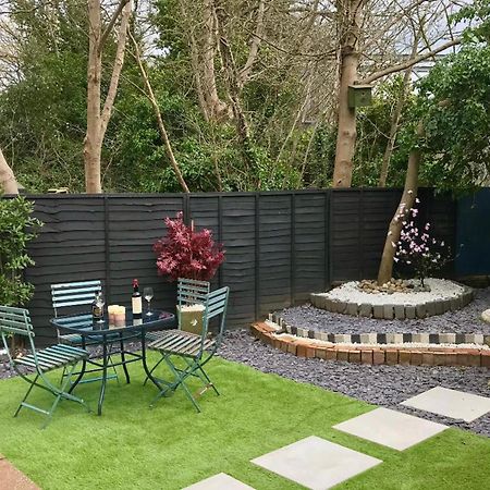 1 Bed Cottage-Museum View-Garden-Free Parking 웨이브리지 외부 사진