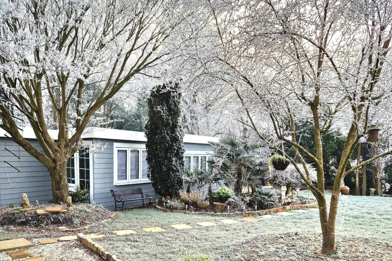 1 Bed Cottage-Museum View-Garden-Free Parking 웨이브리지 외부 사진